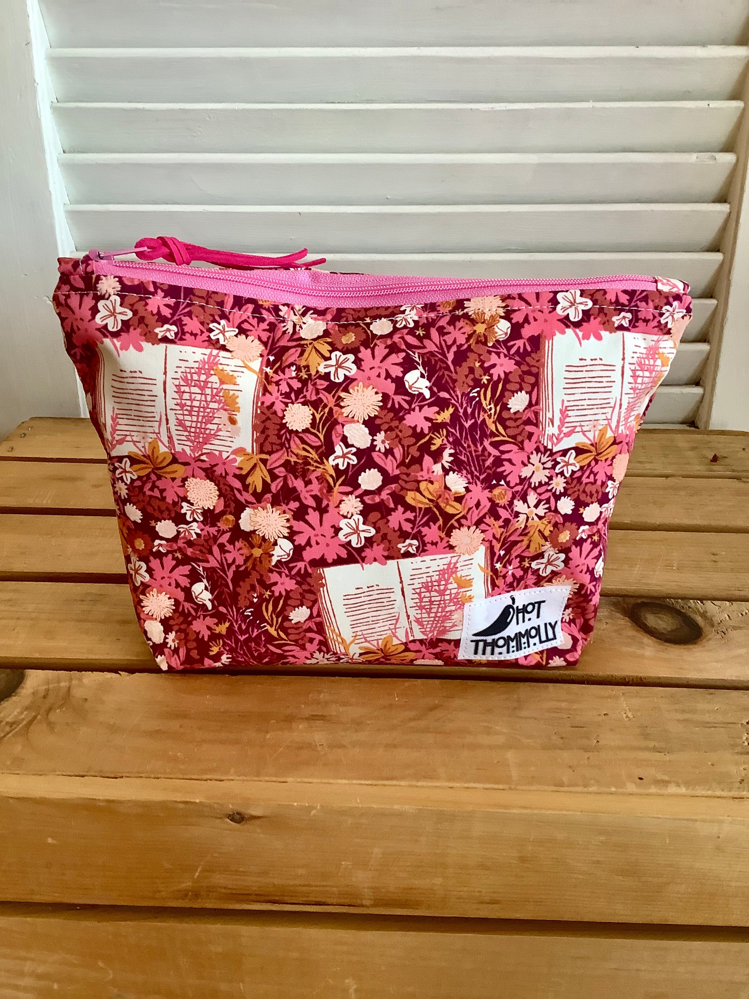 Zipper Pouch from Hot Thommolly