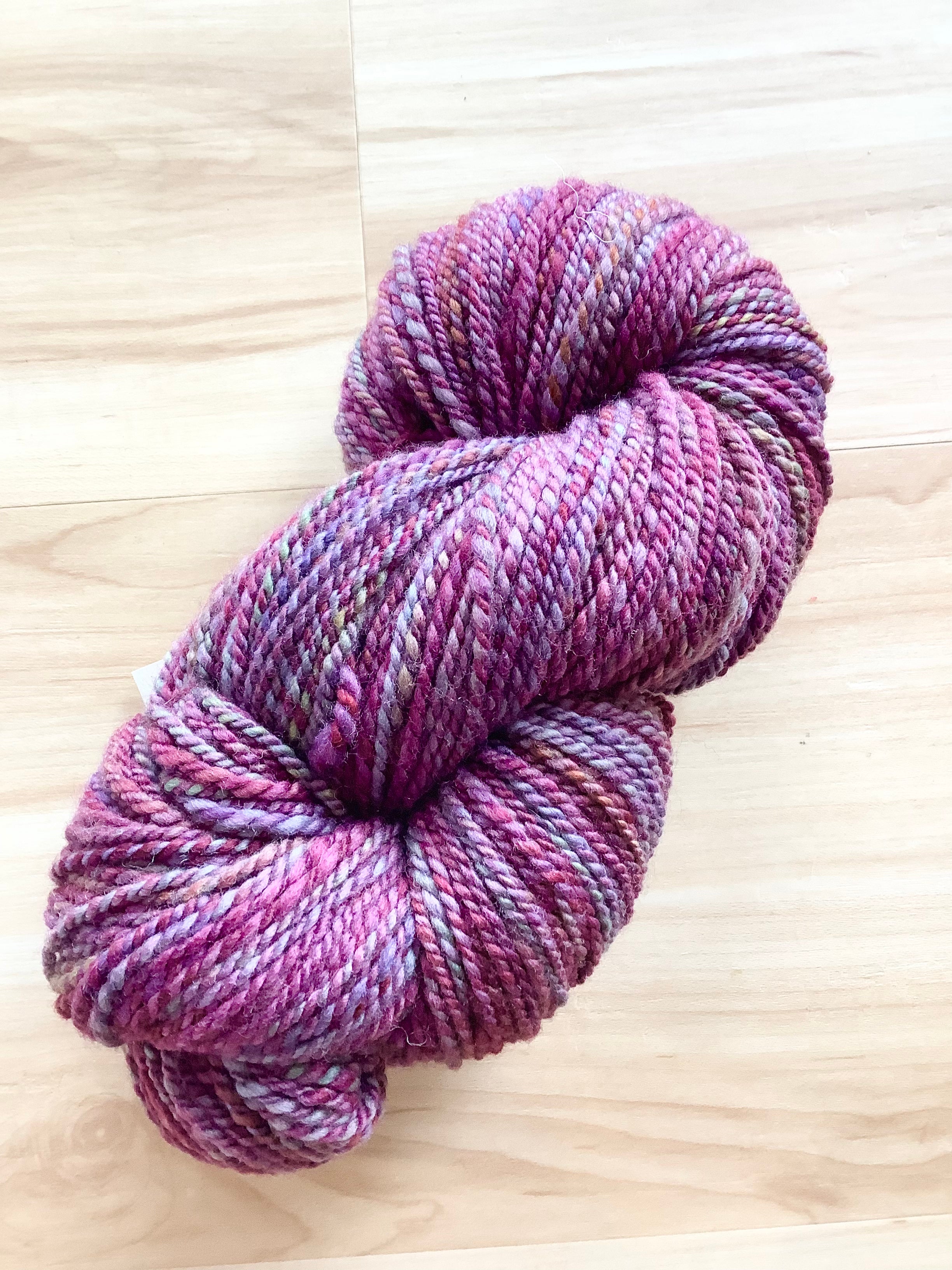 Merino Malabrigo nube plum 84 - Cherry Creek Yarns