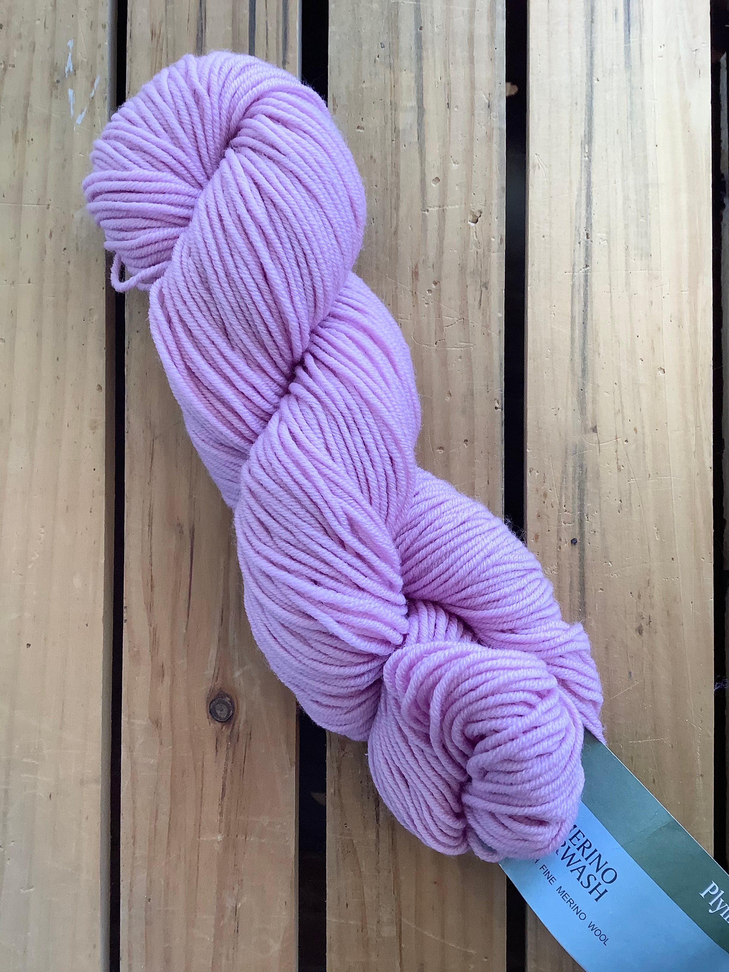 Plymouth Select DK Merino Superwash Color: Blush 1127 Lot: 544092