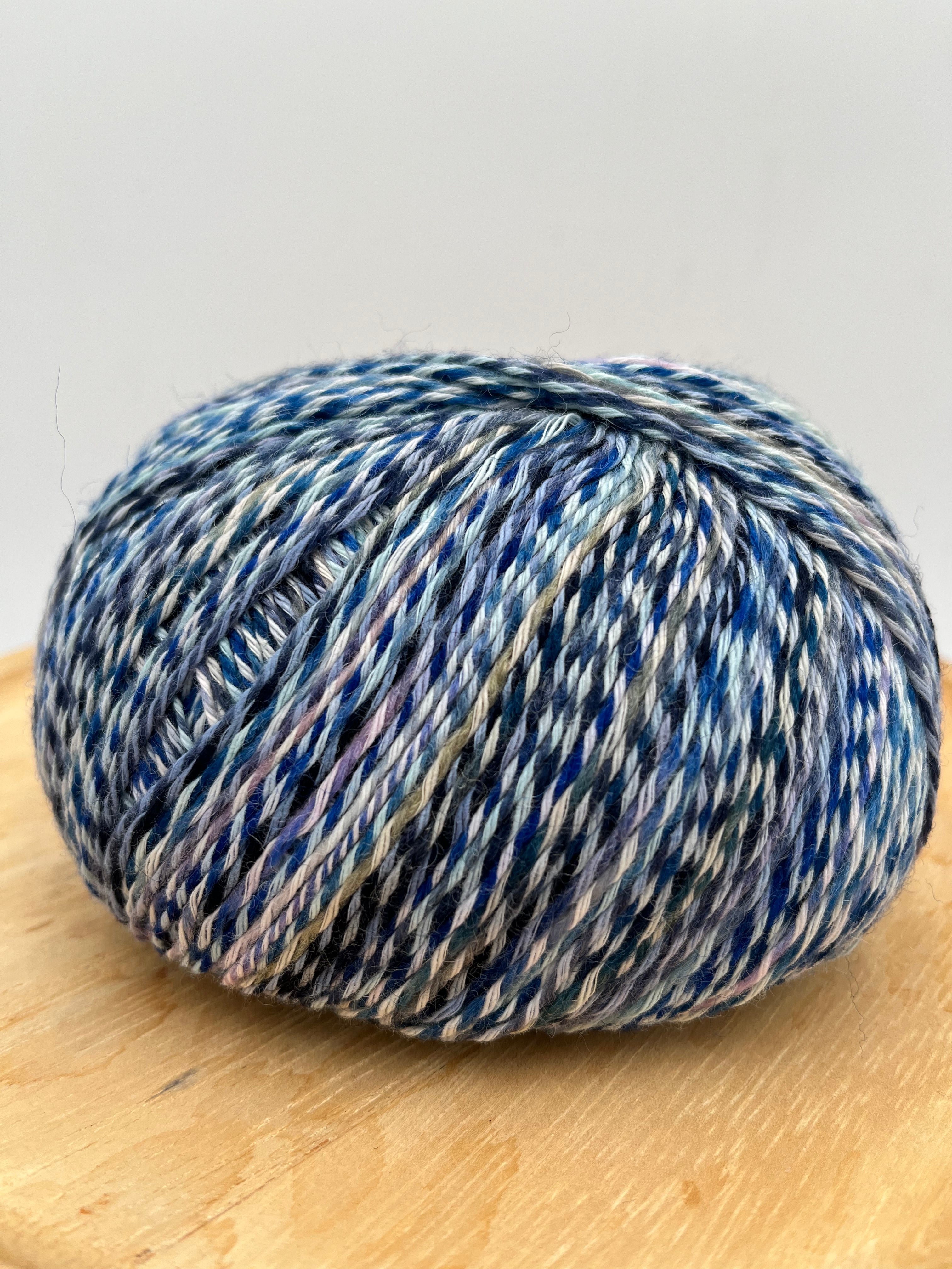 Color 19 - Footprints from Wool Addicts