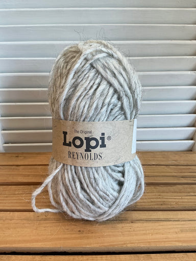 Color 0054 - Reynold’s Lopi