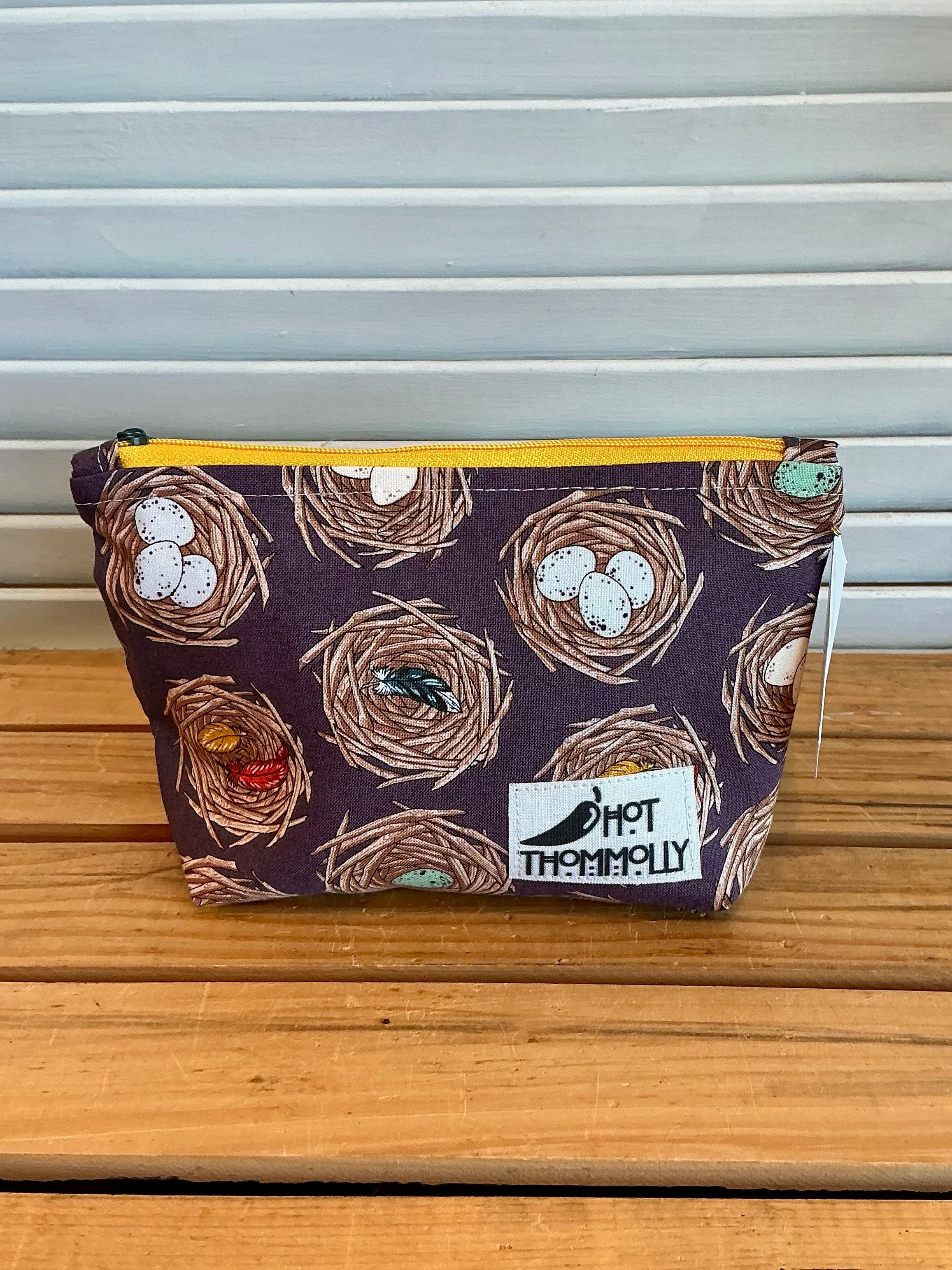 Zipper Pouches from Hot Thommolly