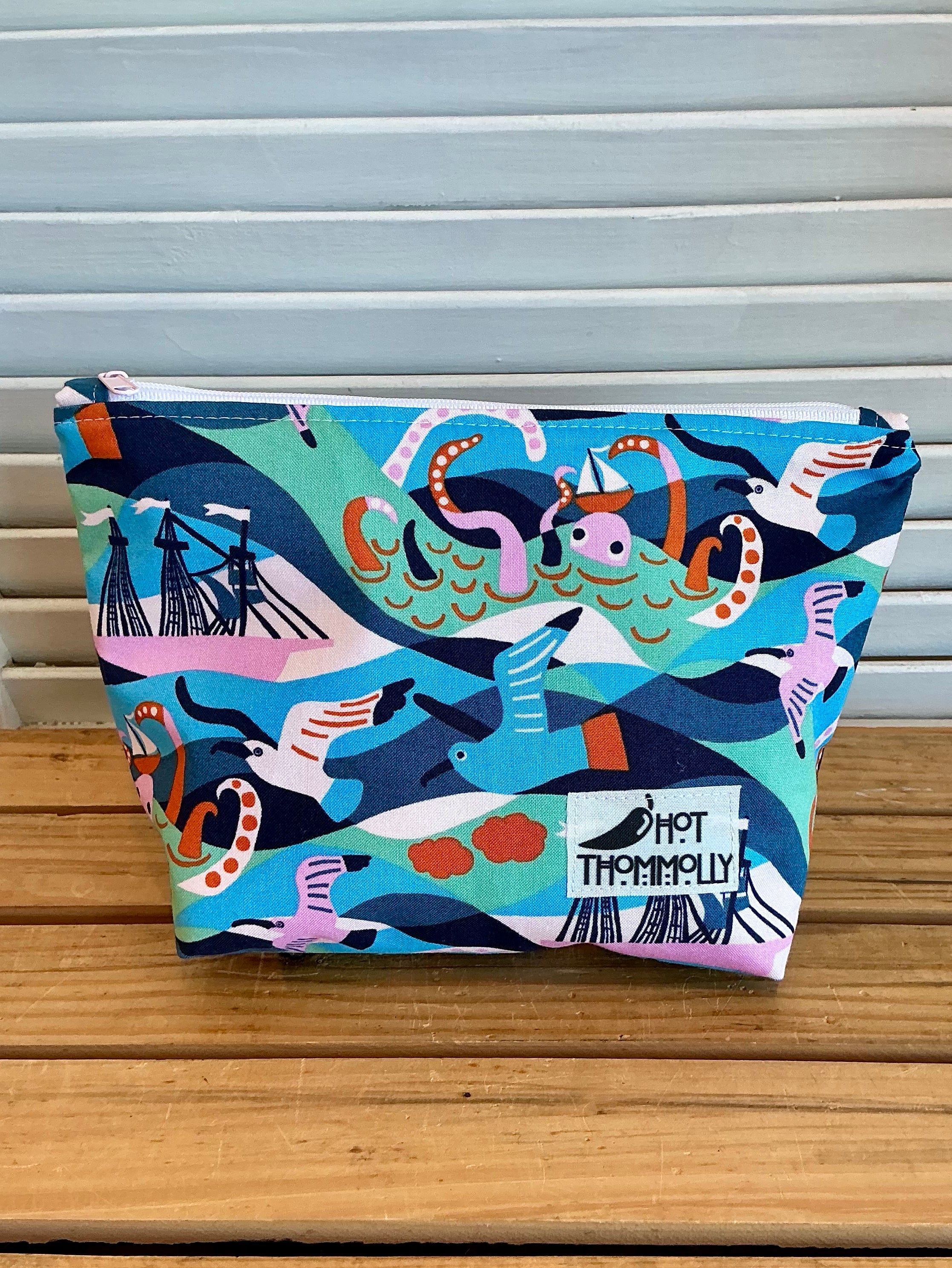 Zipper Pouches from Hot Thommolly
