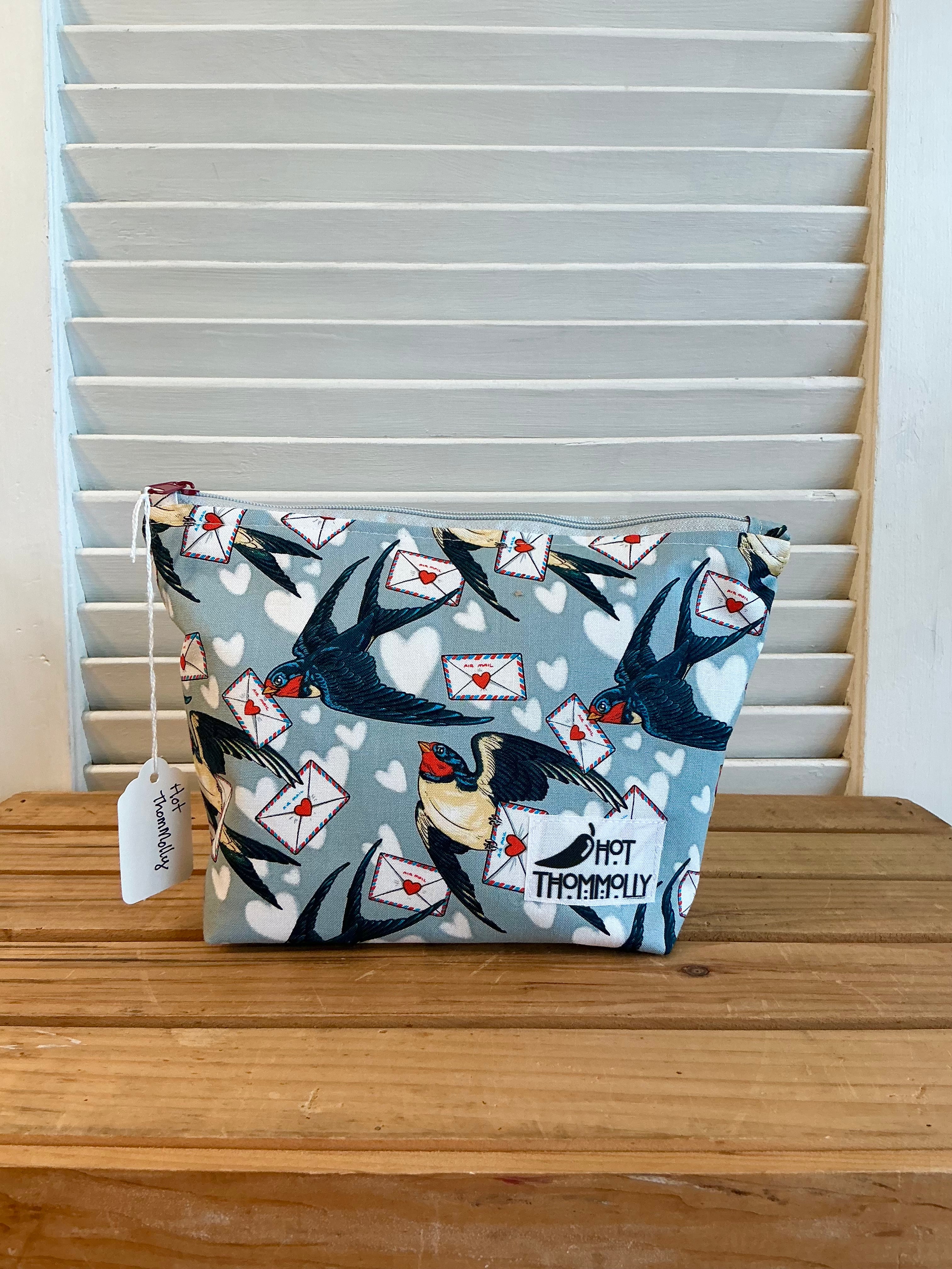 Zipper Pouches from Hot Thommolly