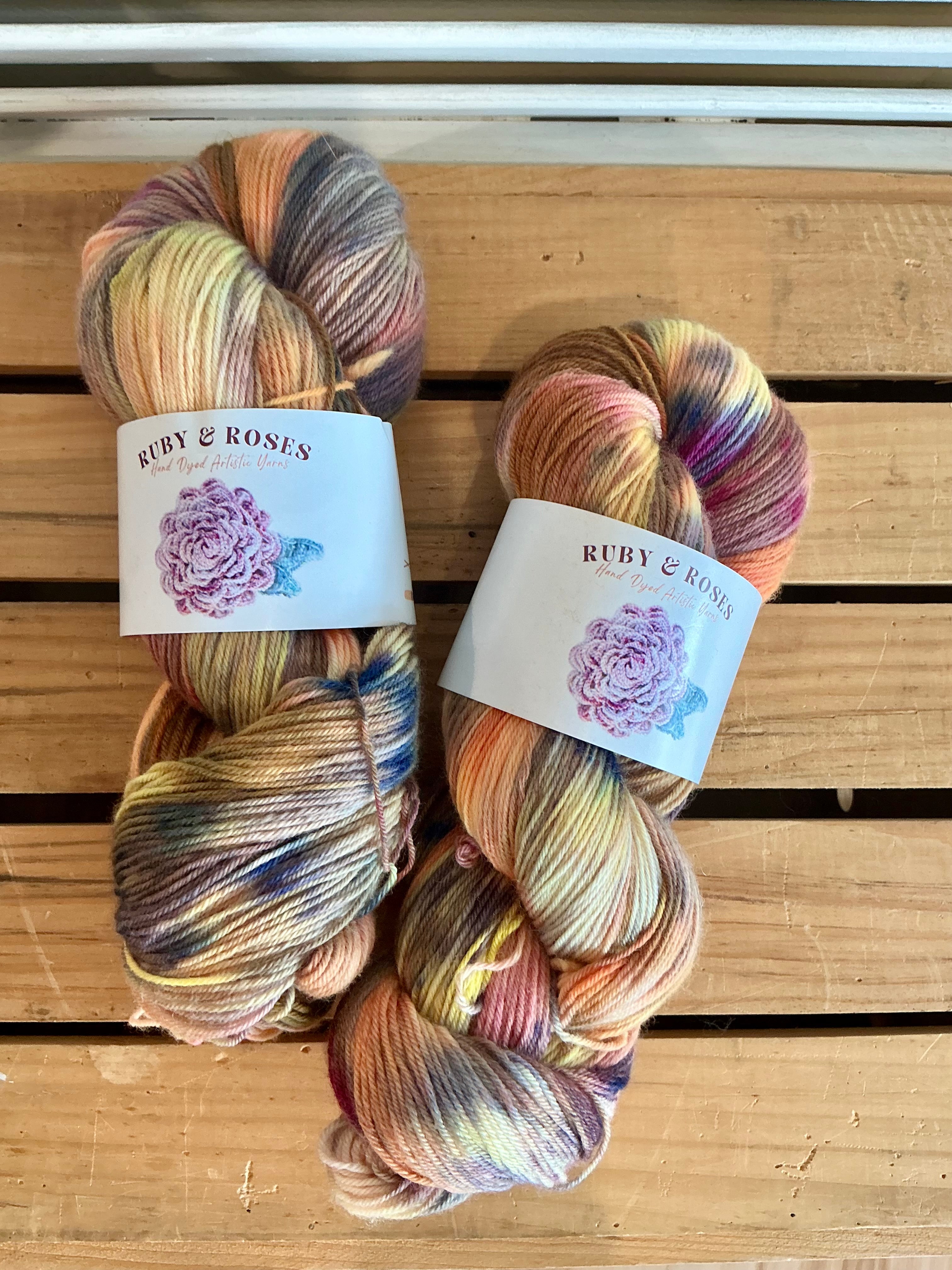 Ruby & Roses Rustic Rose (color: Golden Alley)