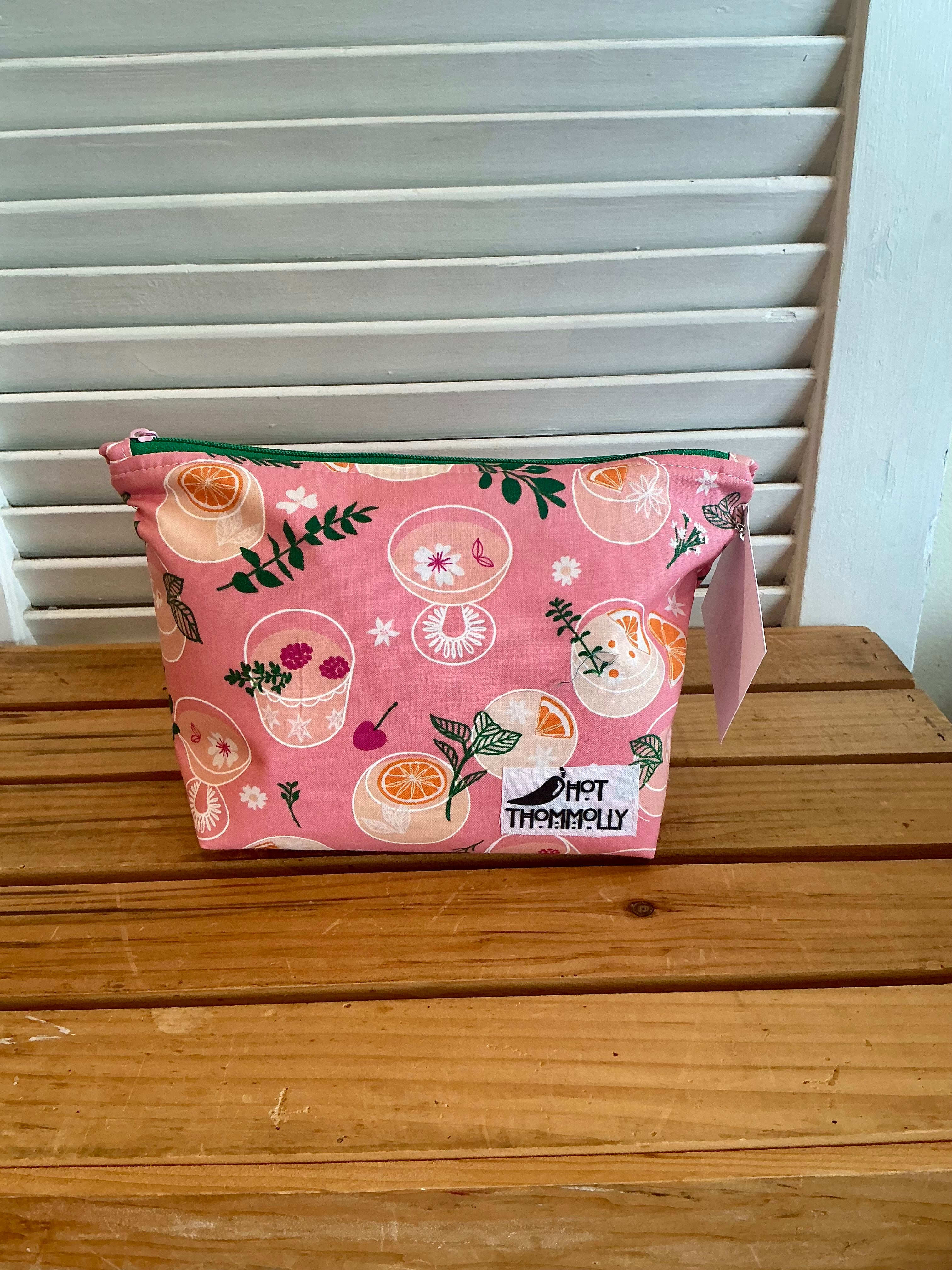 Zipper Pouches from Hot Thommolly