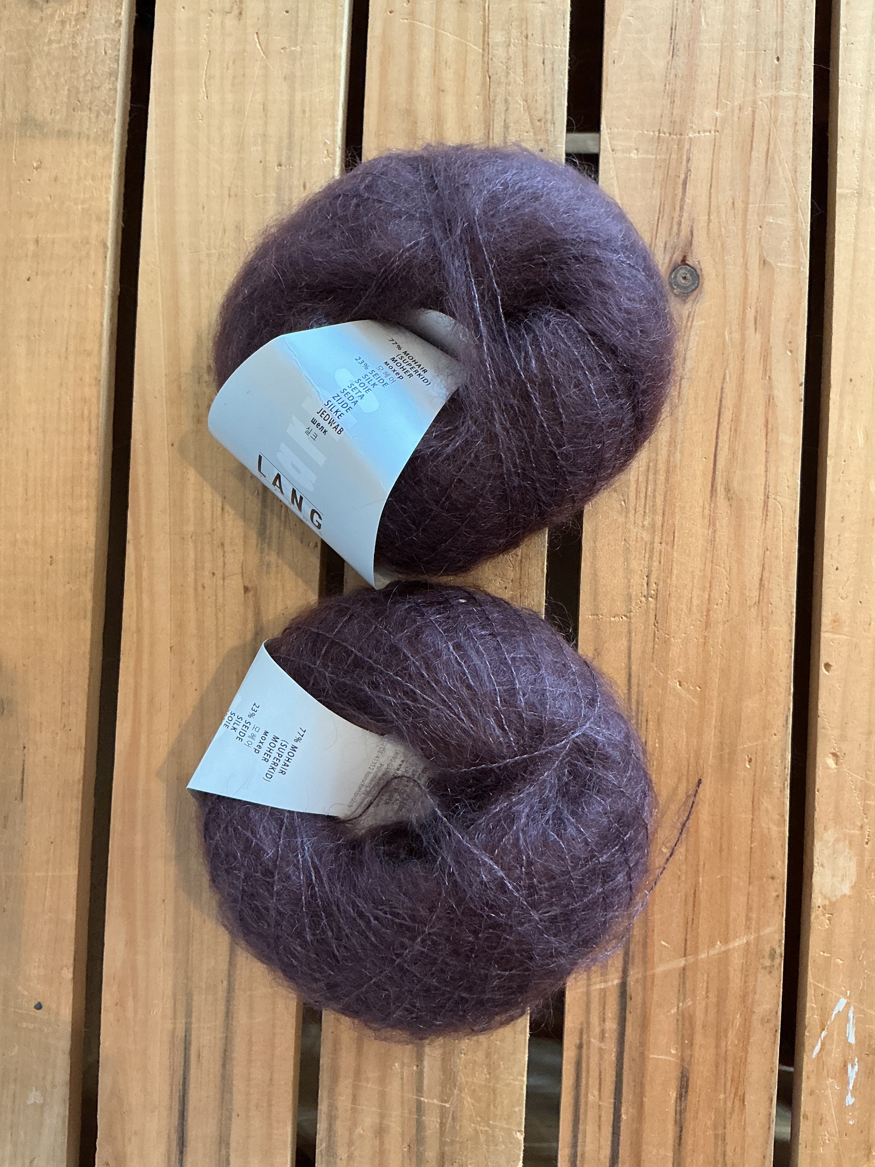 Lang Mohair Luxe Color: 0063 Lot: 208998
