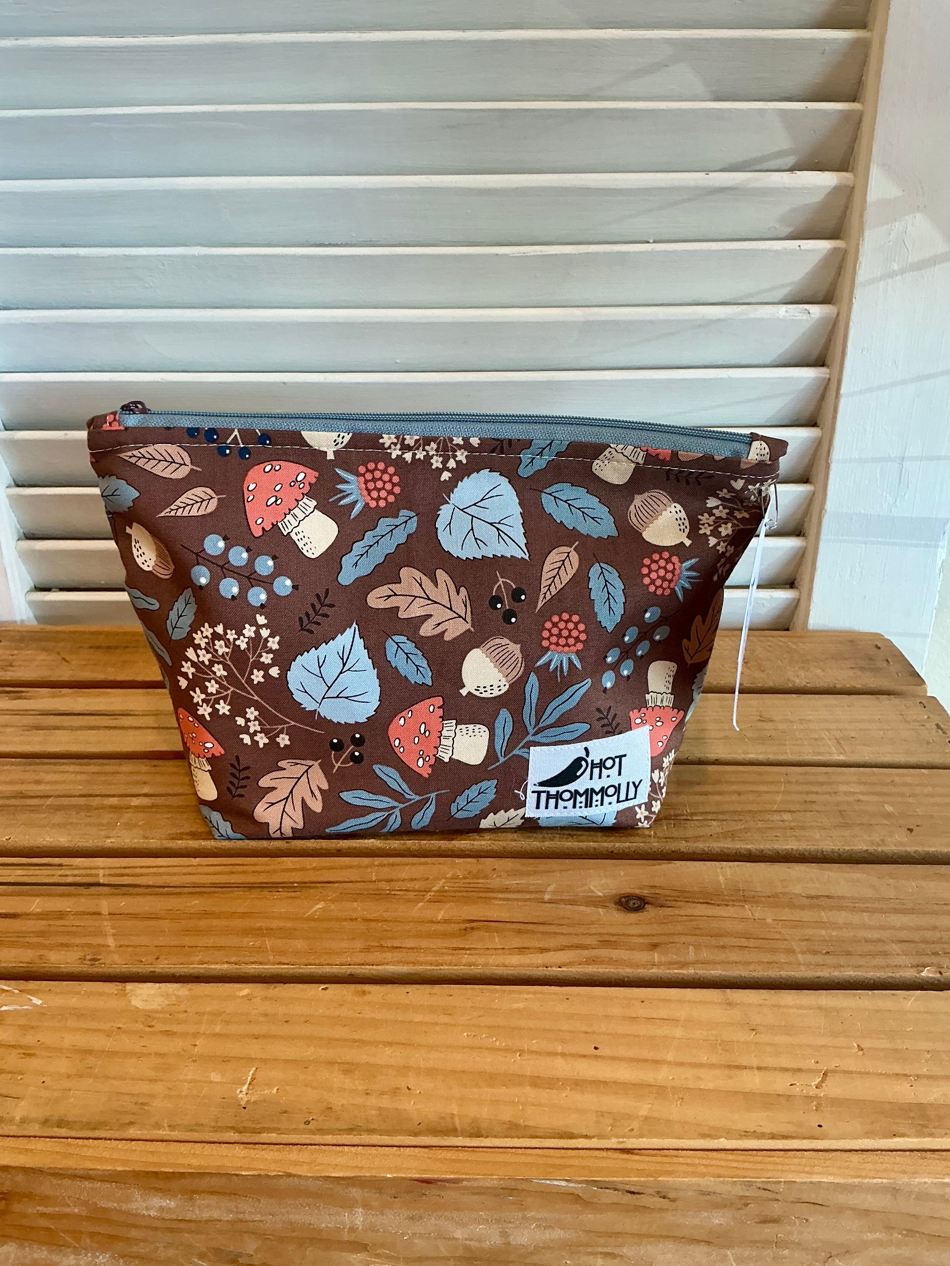 Zipper Pouches from Hot Thommolly