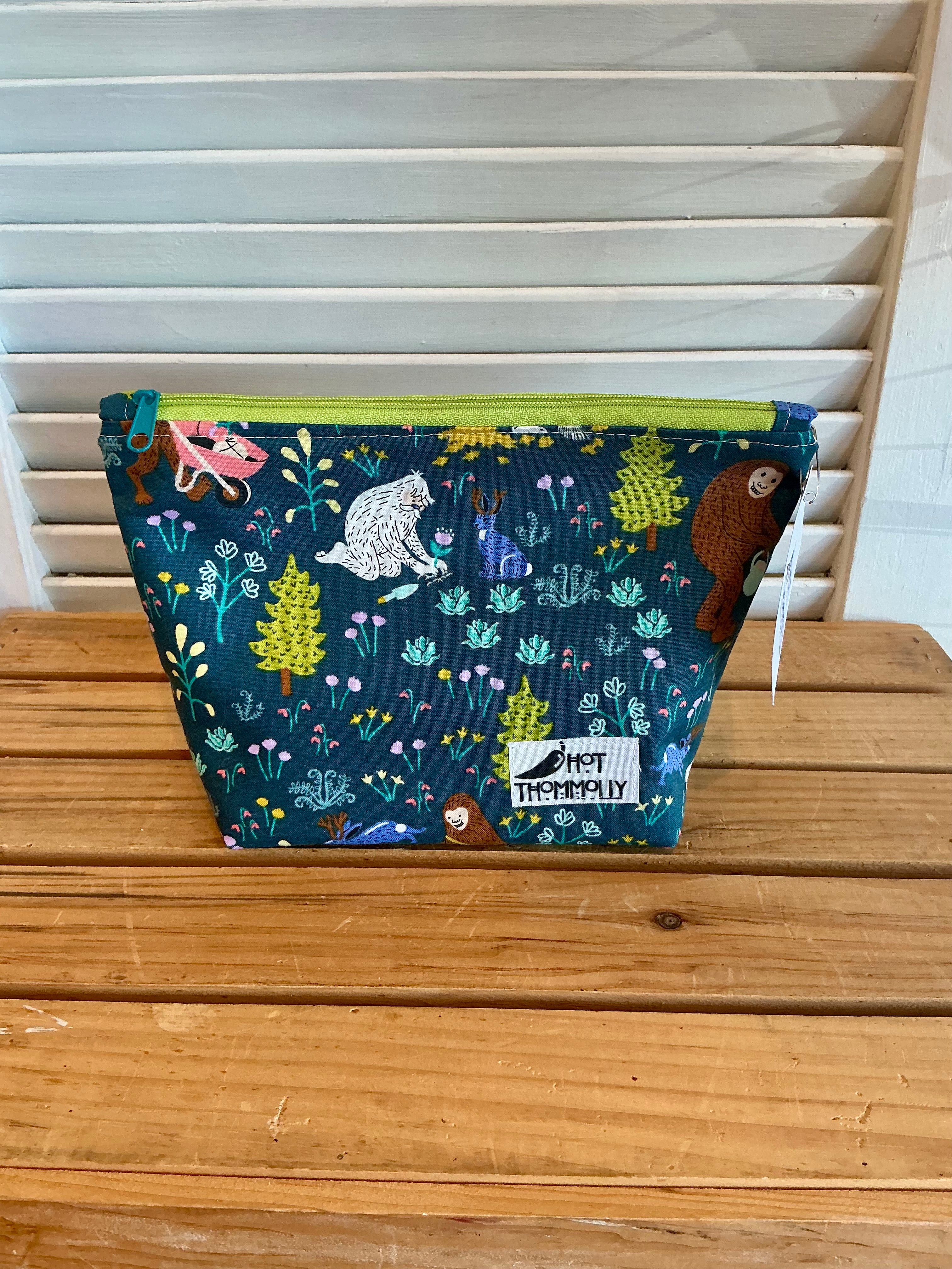 Zipper Pouches from Hot Thommolly