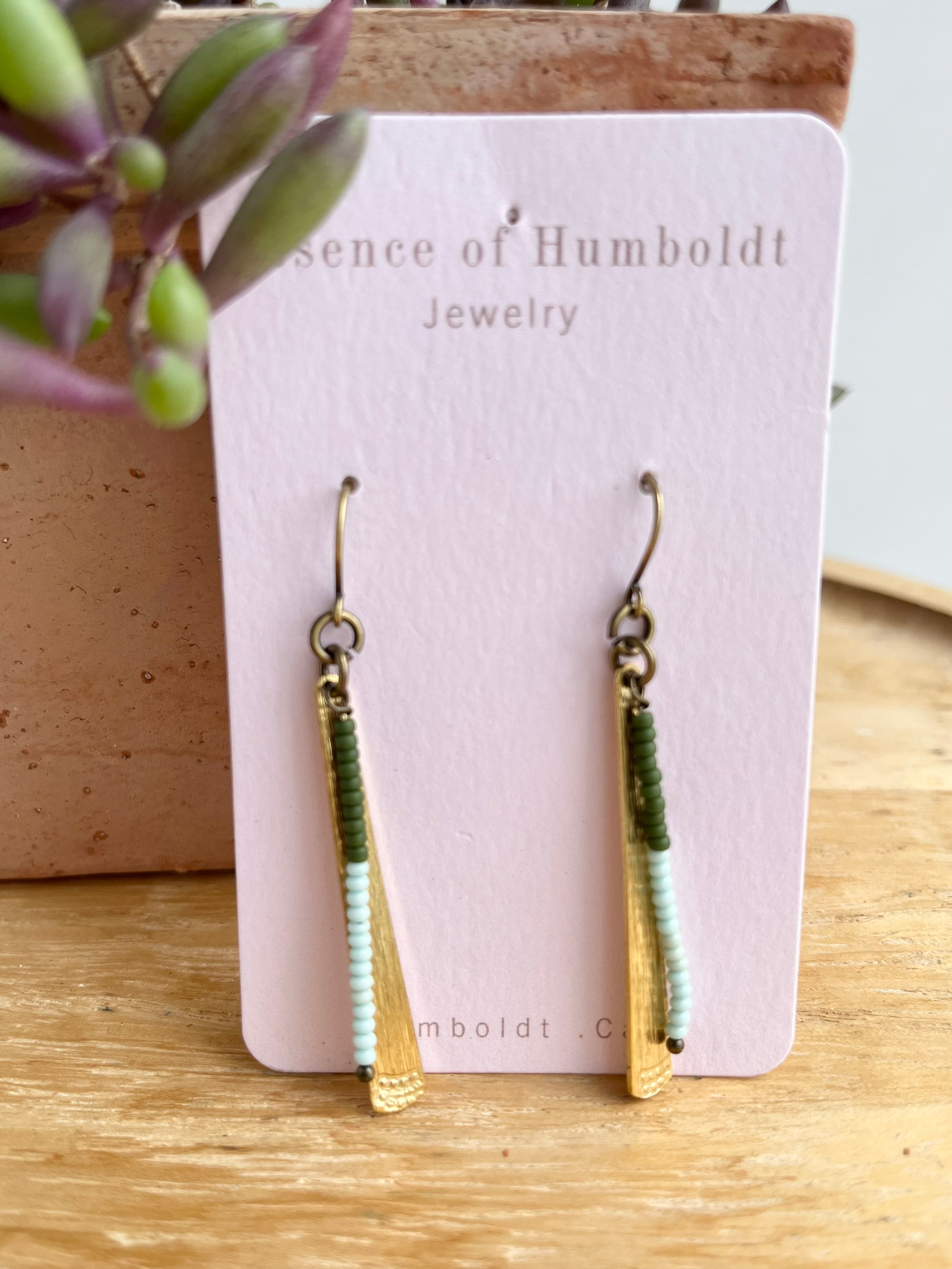 Bar with mint and forest beads - earrings