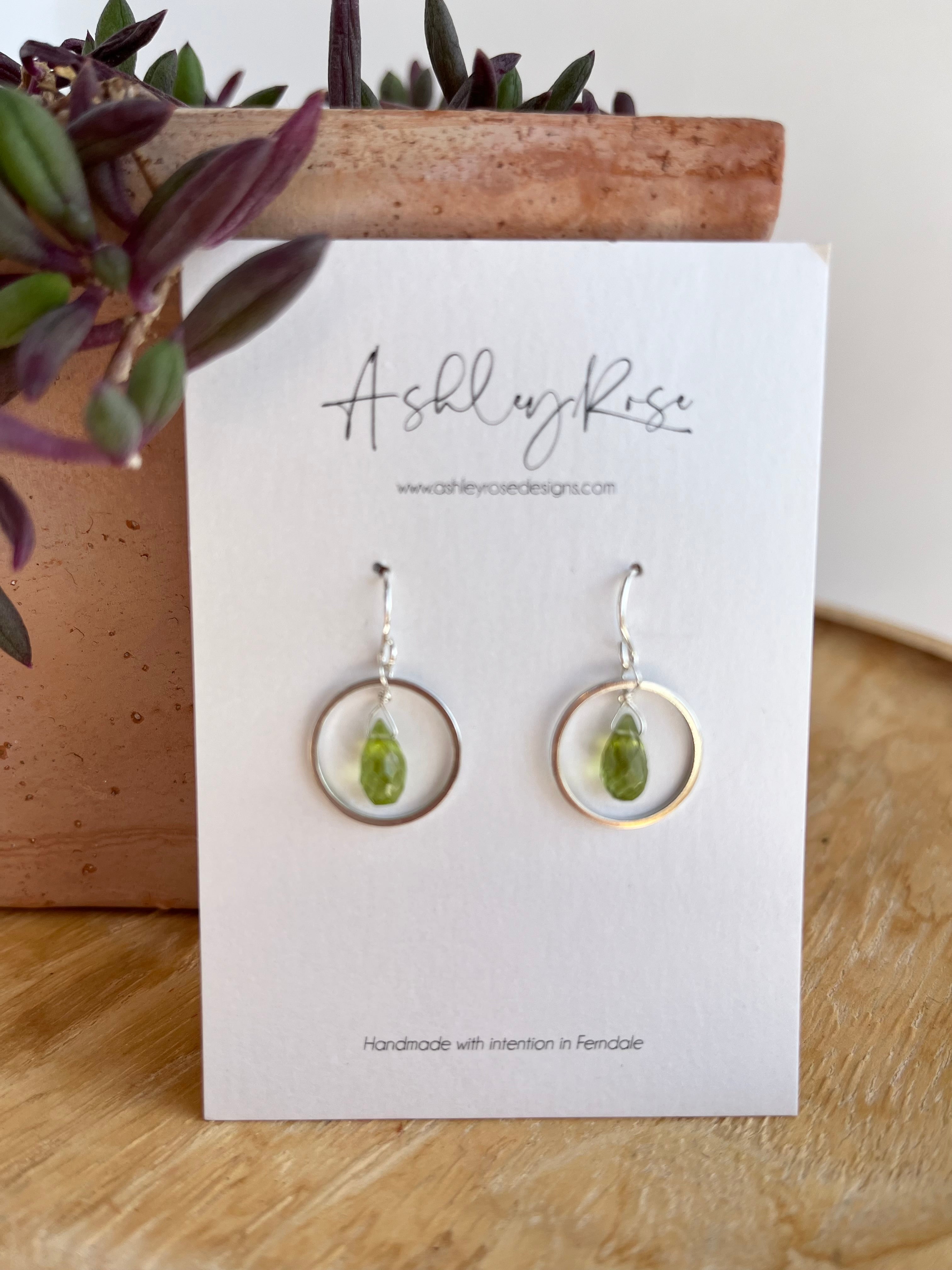 Petal - Peridot silver