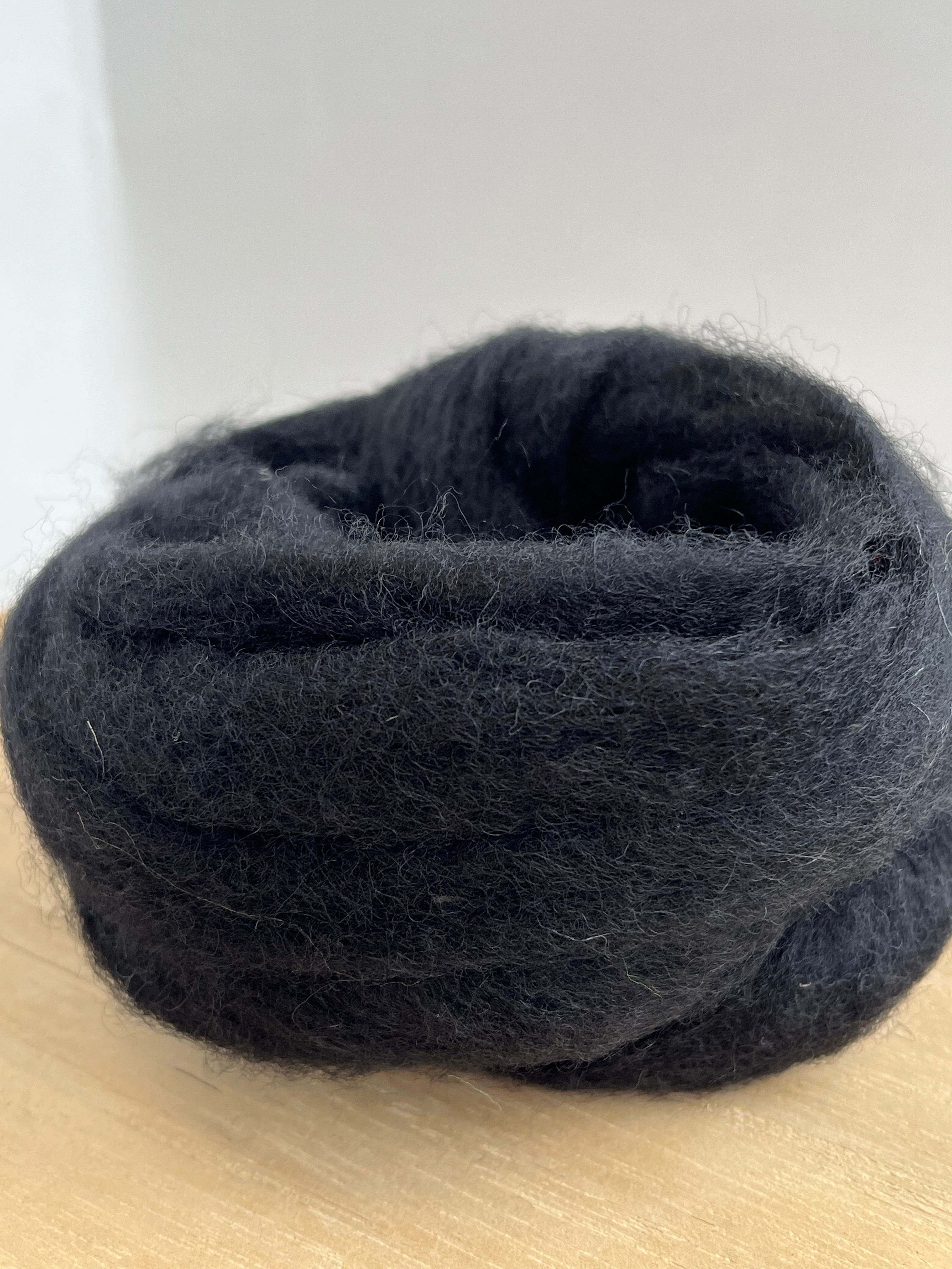 Maori Carded Wool Sliver