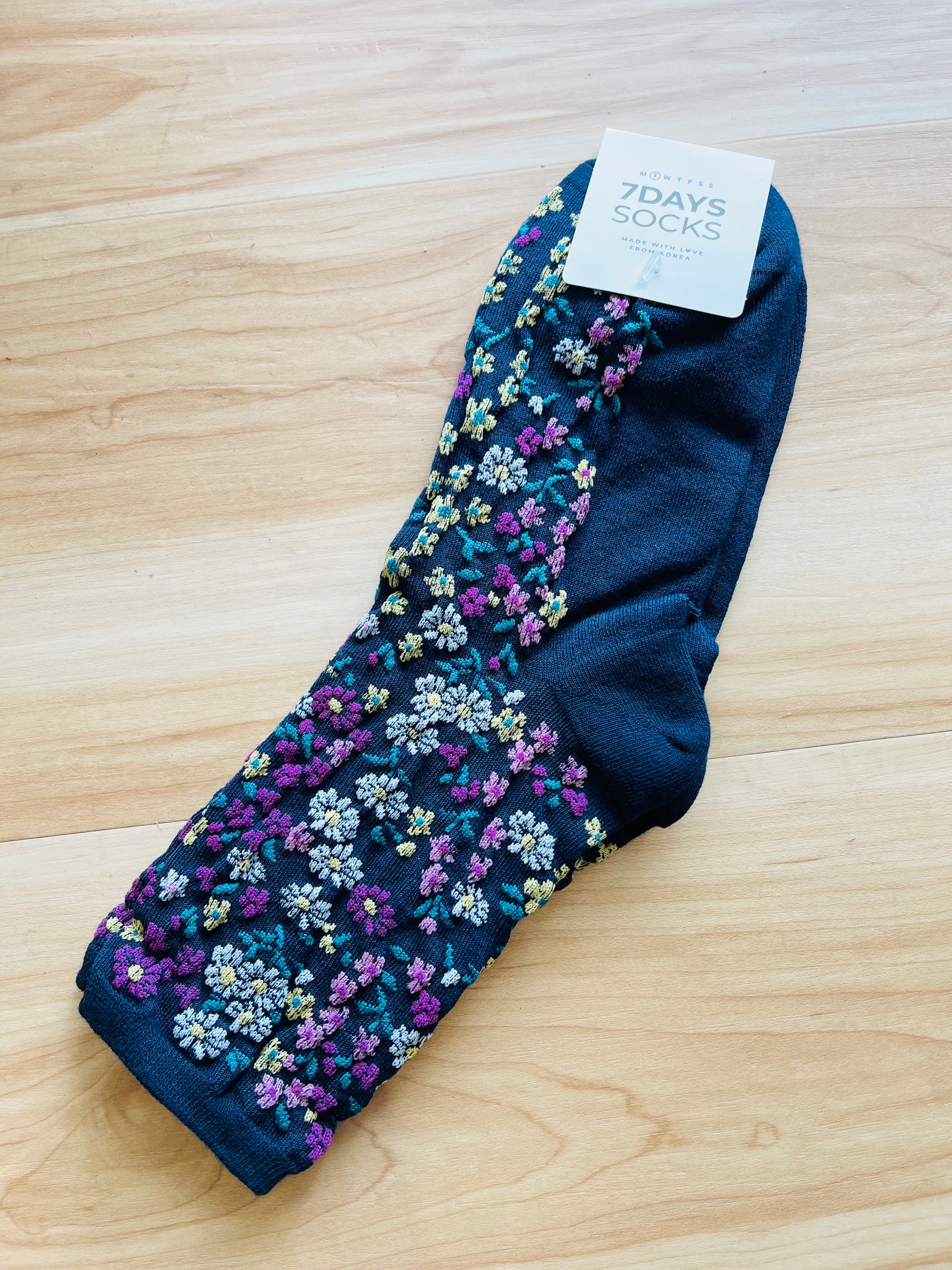 Blooming Garden - Navy - Women's Crew Sock