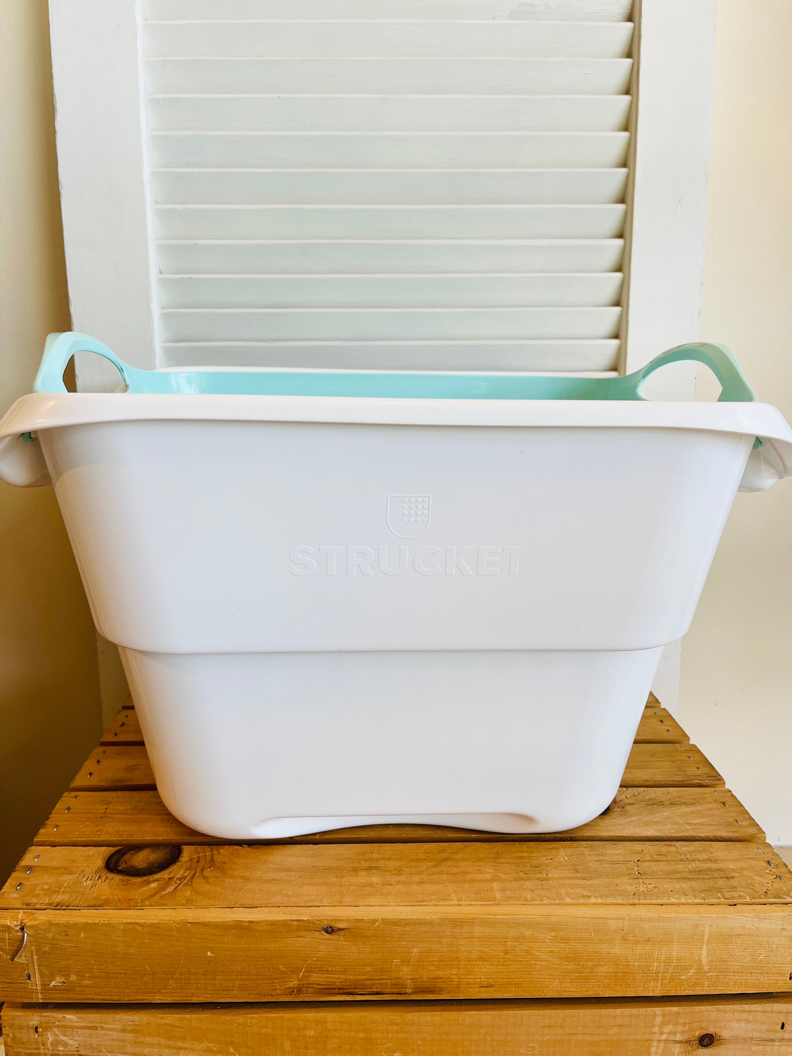 Strucket Tub - Integrated Strainer and Bucket