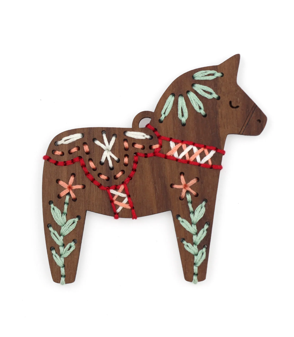 Dala Horse - Embroidered Ornament Kit