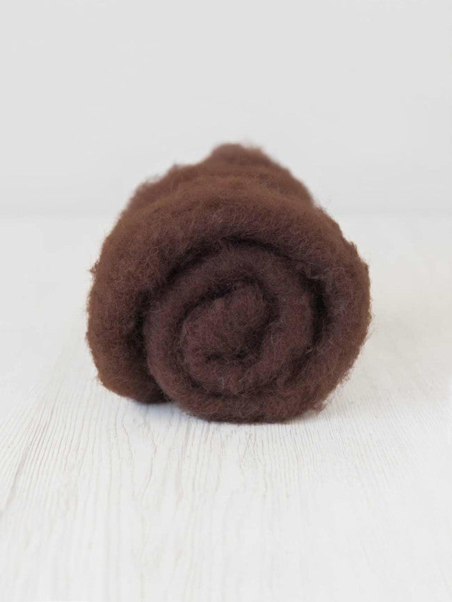 Carded Maori wool roving - Chocolate