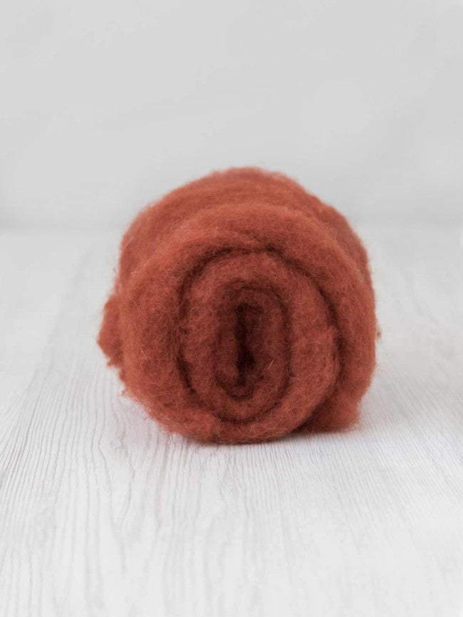 Carded Maori wool roving - Rust