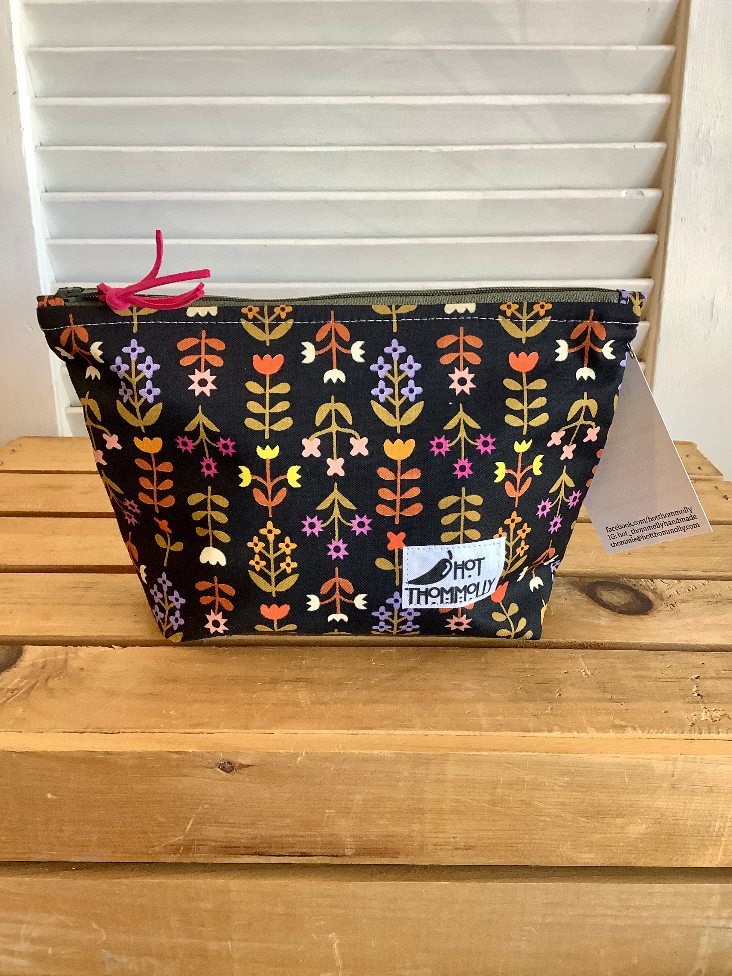 Zipper Pouch from Hot Thommolly